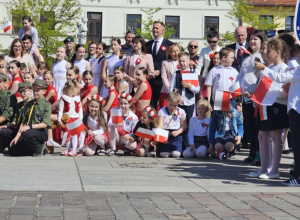 Uczniowie na uroczystościach państwowych.