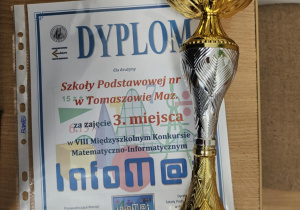 Dyplom i puchar otrzymany na Gali Finałowej.