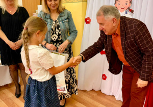 Oliwia na konkursie wiedzy patryiotycznej