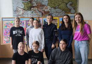 Zdjęcie uczennic wyróżnionych w konkursie
