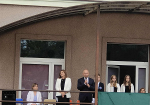 Zaproszeni goście p. Prezydent Marcin Witko, p.Dyrektor mgr Wioletta Madej, p. Wicedyrektor mgr Aleksandra Mielowska