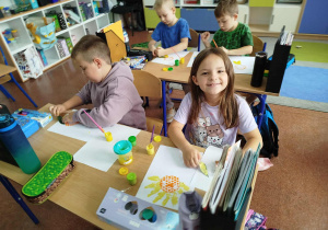 Zajęcia plastyczne 1a SŁONECZNIKI