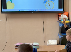 Spotkanie z trenerem personalnym w klasie 1b