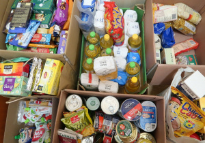 „Świąteczna paczka dla tomaszowskiego Seniora"