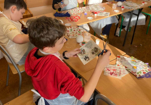 Warsztaty świąteczne – Bombki decoupage