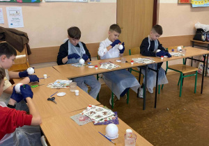 Warsztaty świąteczne – Bombki decoupage