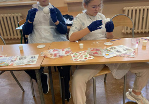 Warsztaty świąteczne – Bombki decoupage