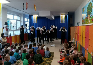 „Patrz, oto teatr!” - spektakl, który przyjeżdża do widzów.