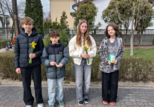 Wolontariusze na Polach Nadziei