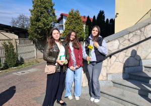 Wolontariusze na Polach Nadziei