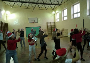 Zumba z Mikołajem