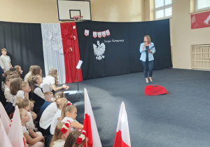 Pod biało - czerwoną flagą