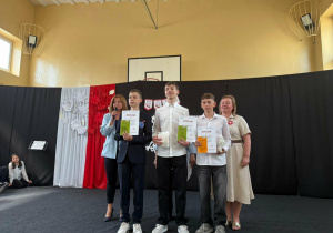 Laureaci z klasy 8