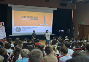 Spotkanie profilaktyczne z RapPedagogiem
