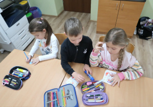 Dzieci w bibliotece
