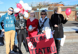 Happening z okazji Międzynarodowego Dnia Teatru