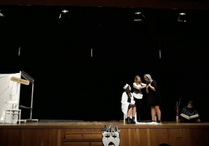 Grupa Teatralna INNI ze srebrną i brązową maską na Teatraliach